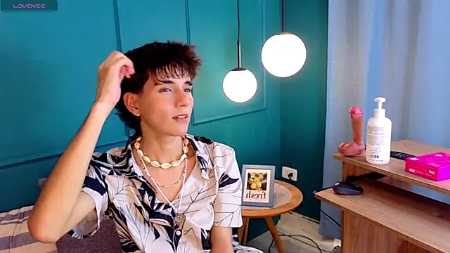 Snapshot of christopher_robin4 chatting on 29, 7, 2026 christopher robin4 online show from 29, 7, 2026