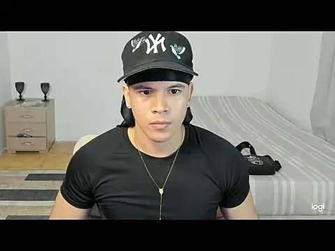 Snapshot of sant_wahlberg chatting on 9, 5, 2026 sant wahlberg online show from 9, 5, 2026