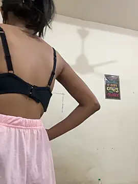 sassyygurl online show from 28, 6, 2026