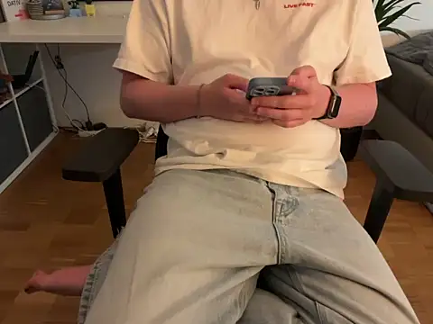 hotbiboy2003 online show from 5, 5, 2026