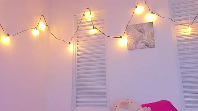 VictoriaaLopez online show from 3, 7, 2026