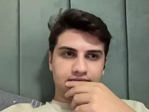 Snapshot of hazel_boy chatting on 29, 6, 2026 hazel boy online show from 29, 6, 2026