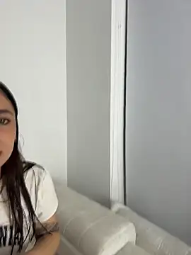 Snapshot of EmilyCxx chatting on 12, 6, 2026 EmilyCxx online show from 12, 6, 2026