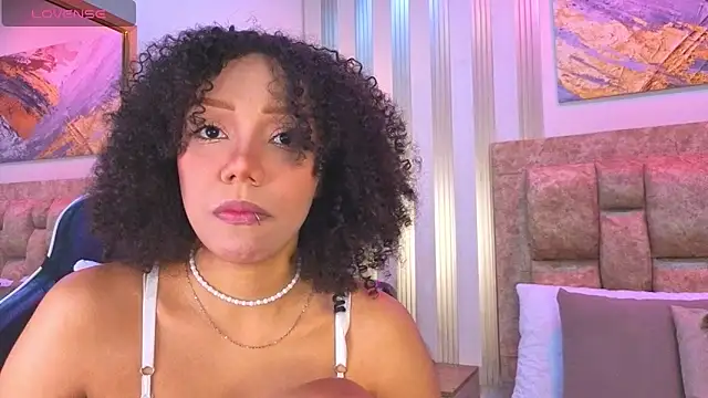 lilith pink   online show from 13, 5, 2026