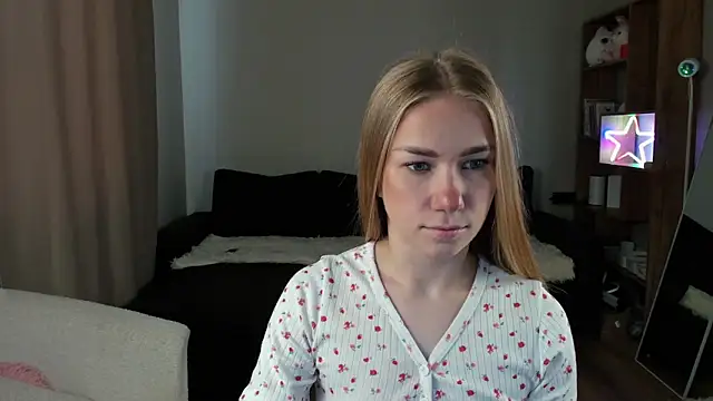 Snapshot of AnnaAlexArti chatting on 5, 6, 2026 AnnaAlexArti online show from 5, 6, 2026