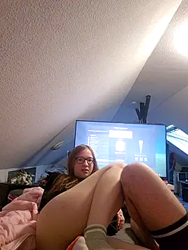 Freaky-Doll online show from 23, 5, 2026