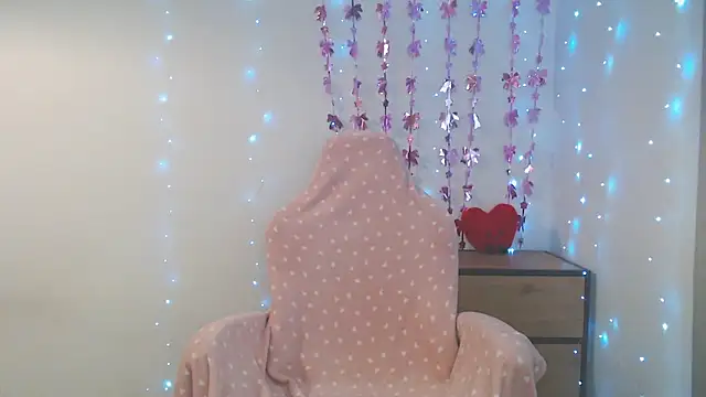Snapshot of MillaVelvet chatting on 1, 6, 2026 MillaVelvet online show from 1, 6, 2026