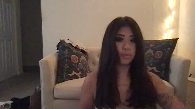 Snapshot of kittycat4810 chatting on 1, 6, 2026 kittycat4810 online show from 1, 6, 2026