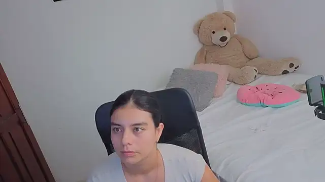 Snapshot of valerihouse_ chatting on 21, 5, 2026 valerihouse online show from 21, 5, 2026