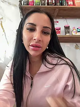 Snapshot of Miss_juicybabes chatting on 4, 5, 2026 Miss juicybabes online show from 4, 5, 2026