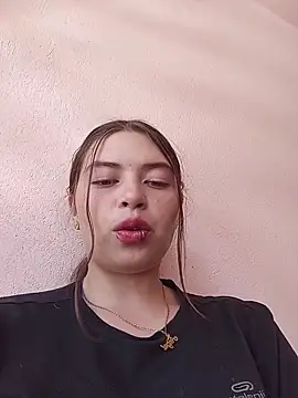 Snapshot of DiamondNath_ chatting on 7, 5, 2026 DiamondNath online show from 7, 5, 2026