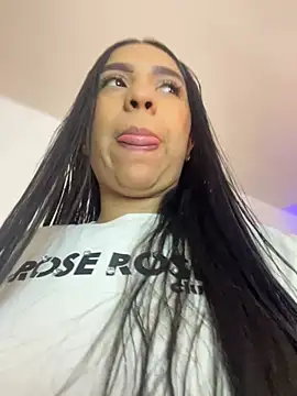 Snapshot of Dulcerouss__ chatting on 28, 5, 2026 Dulcerouss online show from 28, 5, 2026
