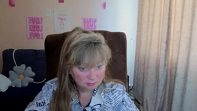 Melania Cook online show from 1, 7, 2026