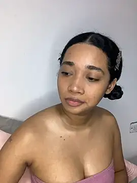 Snapshot of _sweetSabrina- chatting on 23, 5, 2026 sweetSabrina- online show from 23, 5, 2026