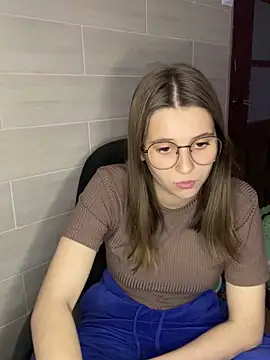 Snapshot of Blossom_Emily chatting on 2, 6, 2026 Blossom Emily online show from 2, 6, 2026