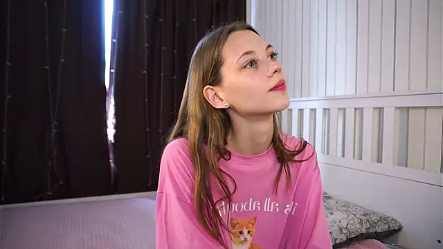 Snapshot of HarriettKitty chatting on 10, 5, 2026 HarriettKitty online show from 10, 5, 2026