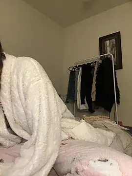 Snapshot of daisycollins chatting on 6, 5, 2026 daisycollins online show from 6, 5, 2026
