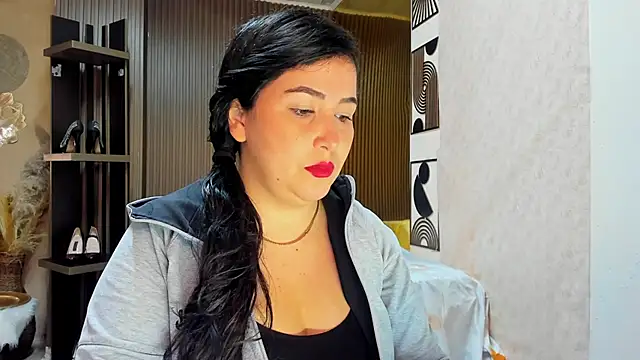 Snapshot of BBWLuxuryMuse chatting on 15, 5, 2026 BBWLuxuryMuse online show from 15, 5, 2026