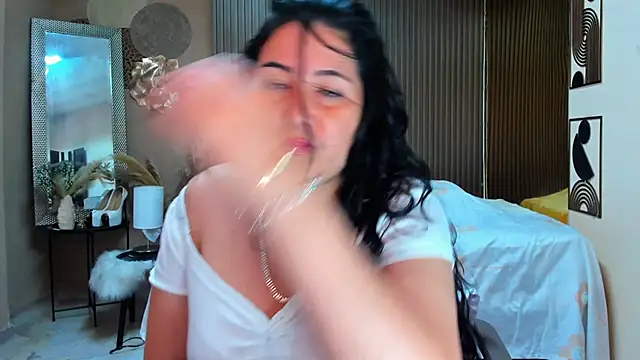 Snapshot of BBWLuxuryMuse chatting on 6, 6, 2026 BBWLuxuryMuse online show from 6, 6, 2026