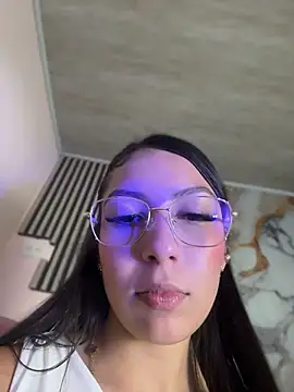 Snapshot of Julieth_ec chatting on 1, 7, 2026 Julieth ec online show from 1, 7, 2026
