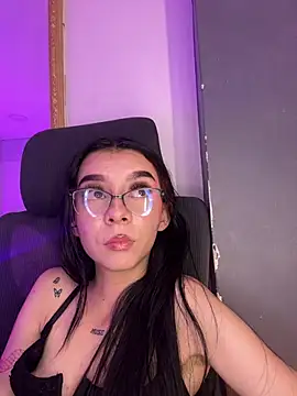 MelCherry online show from 3, 8, 2026