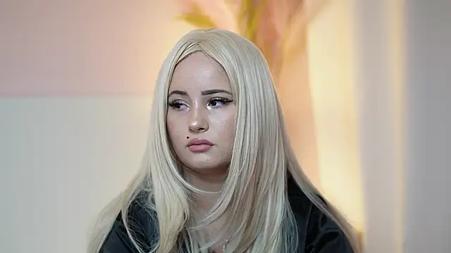 AdelineMoon online show from 7, 7, 2026