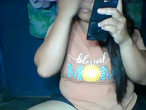 MommyKaye30 online show from 4, 6, 2026