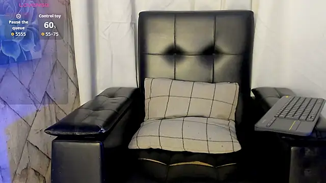Snapshot of Jaadewest chatting on 15, 7, 2026 Jaadewest online show from 15, 7, 2026