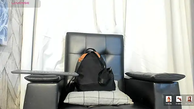 Snapshot of Jaadewest chatting on 22, 7, 2026 Jaadewest online show from 22, 7, 2026