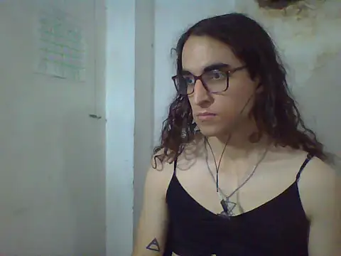 Snapshot of LaCuerva chatting on 11, 5, 2026 LaCuerva online show from 11, 5, 2026