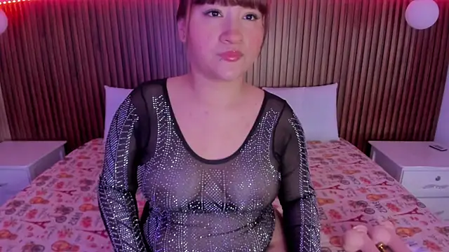 Dafne Evaans online show from 2, 6, 2026