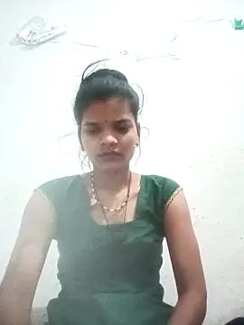 Snapshot of Student_garl_1 chatting on 4, 5, 2026 Student garl 1 online show from 4, 5, 2026