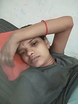 Snapshot of Student_garl_1 chatting on 29, 5, 2026 Student garl 1 online show from 29, 5, 2026