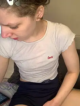Snapshot of Tatum-Bear chatting on 17, 6, 2026 Tatum-Bear online show from 17, 6, 2026