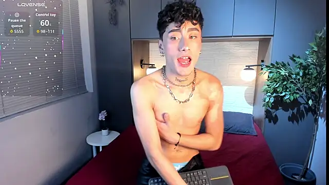 Snapshot of Spencerwhite_ chatting on 17, 5, 2026 Spencerwhite online show from 17, 5, 2026