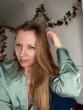 Snapshot of Candy_Cougar chatting on 11, 5, 2026 Candy Cougar online show from 11, 5, 2026