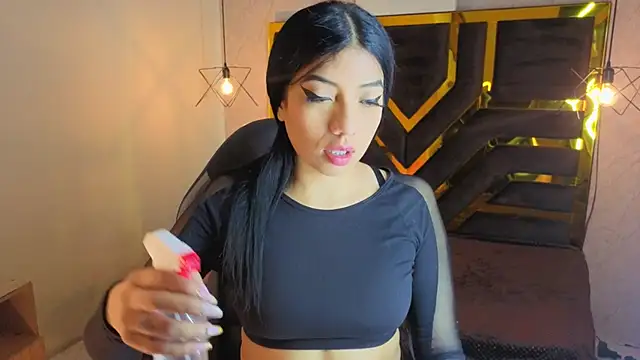 Snapshot of Ey_Im_simone_ chatting on 12, 7, 2026 Ey Im simone online show from 12, 7, 2026