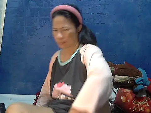 Snapshot of hotchilimom chatting on 20, 10, 2025 hotchilimom online show from 20, 10, 2025