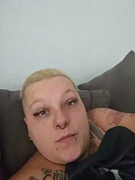 Snapshot of Lady_Peggi chatting on 11, 6, 2026 Lady Peggi online show from 11, 6, 2026