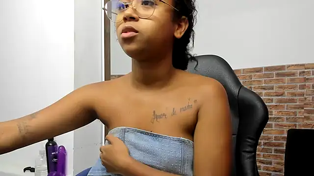 Snapshot of wizarpamela chatting on 25, 7, 2026 wizarpamela online show from 25, 7, 2026