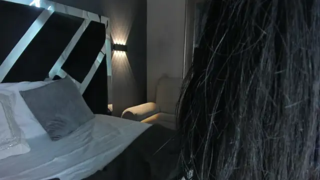 Snapshot of ParisRose_ chatting on 10, 7, 2026 ParisRose online show from 10, 7, 2026
