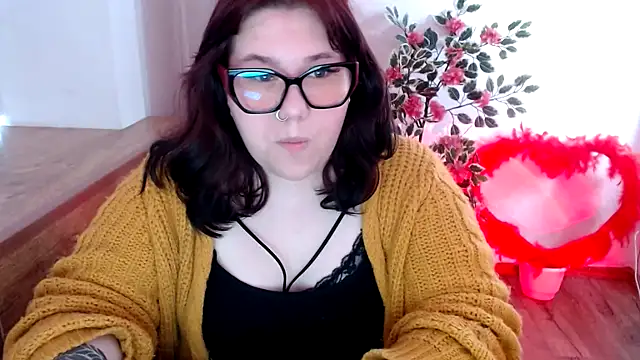Snapshot of KarolinasHot chatting on 3, 6, 2026 KarolinasHot online show from 3, 6, 2026