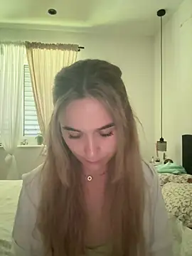 LillyStarr online show from 26, 6, 2026