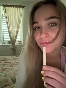 LillyStarr online show from 8, 7, 2026
