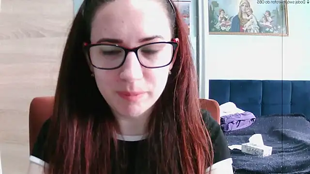 EmilyHotAngel online show from 11, 5, 2026