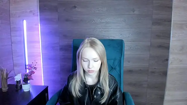 LovvieLov online show from 6, 5, 2026