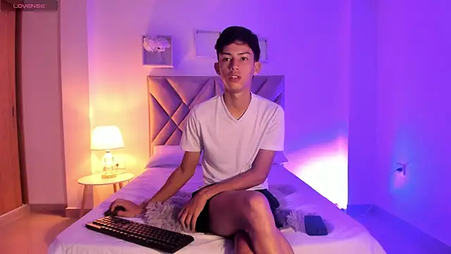 Baby noahtt online show from 13, 6, 2026