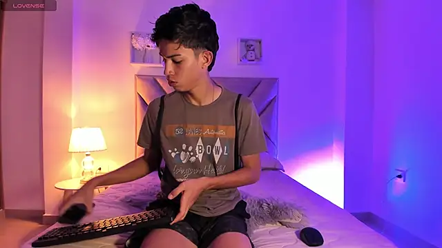 Baby noahtt online show from 16, 6, 2026