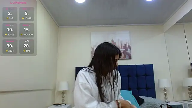 ValerieLyon  online show from 28, 5, 2026