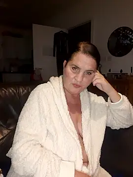Snapshot of Velvet-Milf chatting on 14, 6, 2026 Velvet-Milf online show from 14, 6, 2026